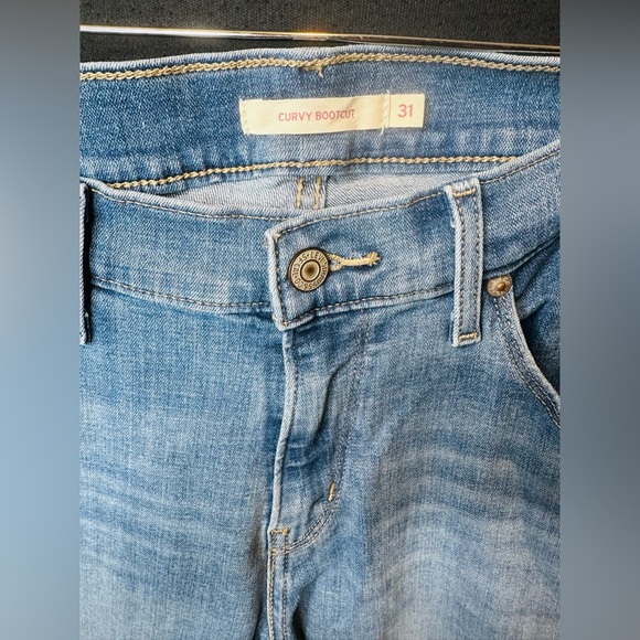 Levi Strauss Curvy Boot Cut Light Blue Denim Jeans size 31 - Picture 3 of 7
